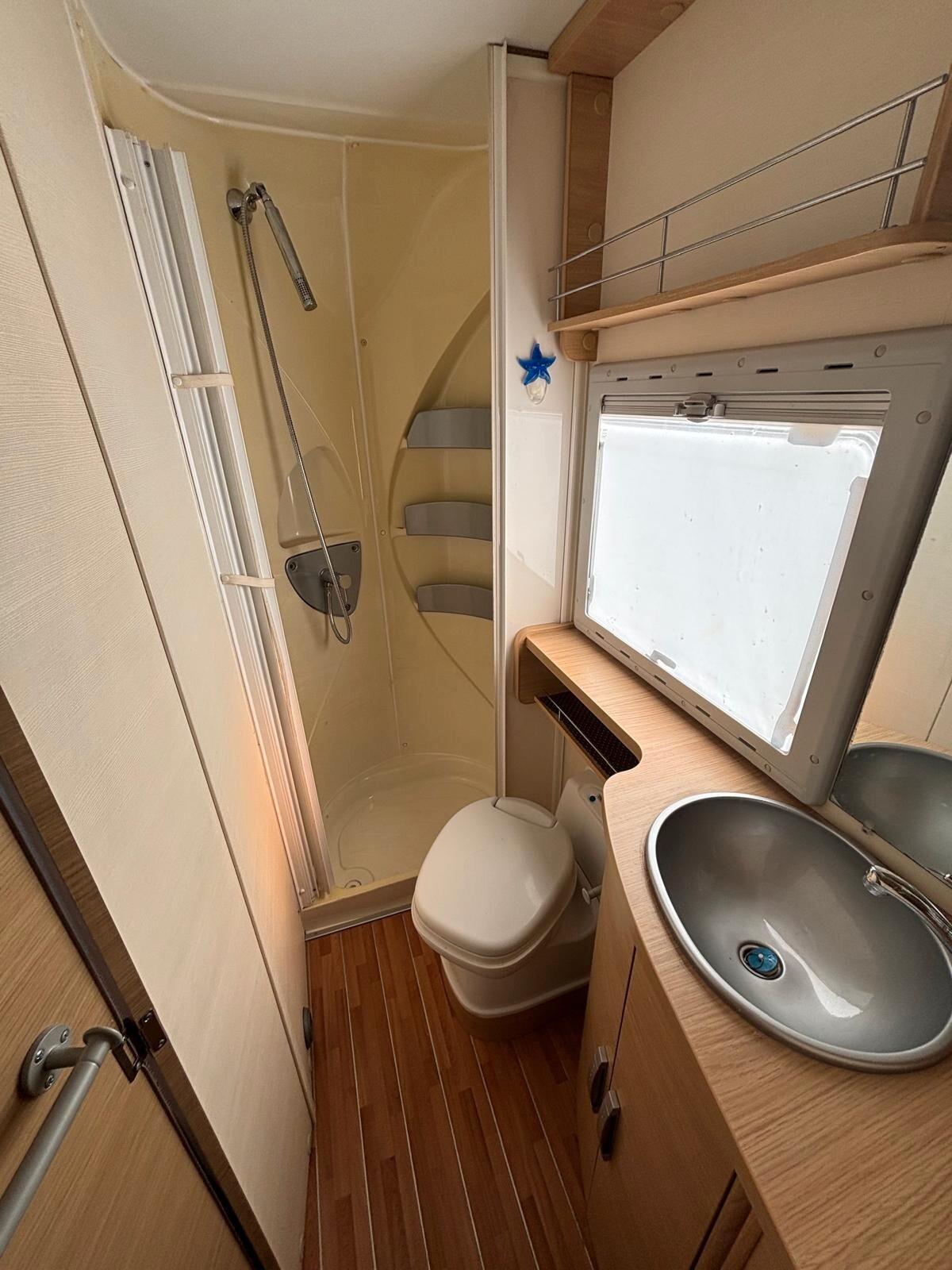 Roller Team Granduca 255P camper