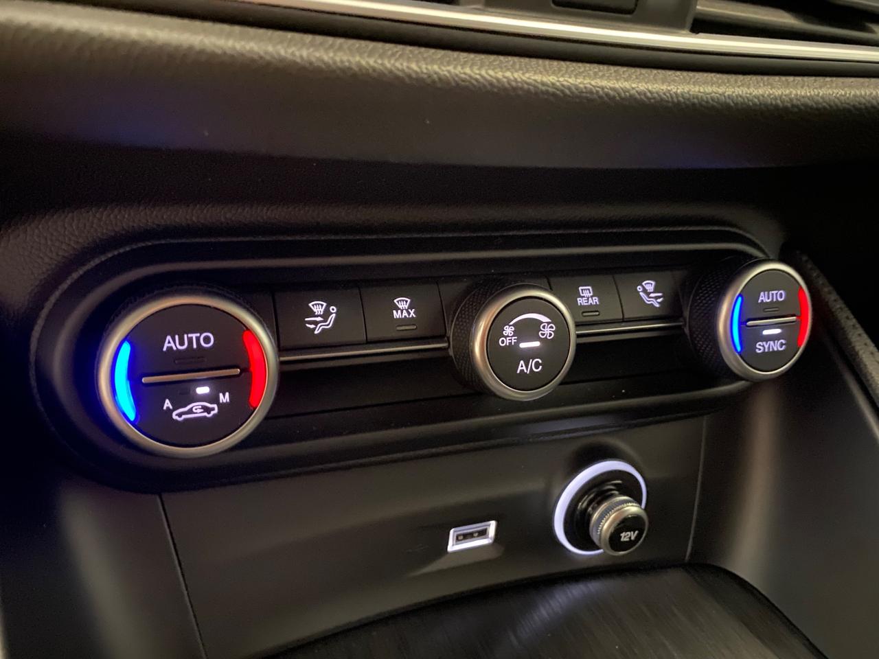 Alfa Romeo Stelvio 2.2 Versione "Rosso Edizione" Aziendale