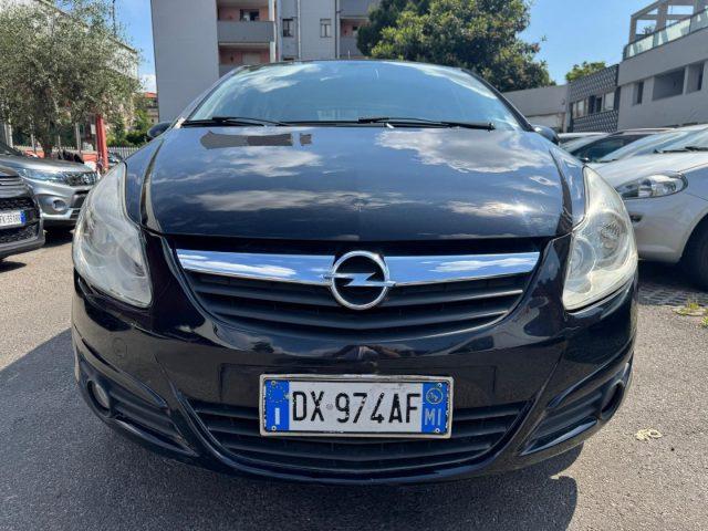 OPEL Corsa 1.2 5 porte Cosmo