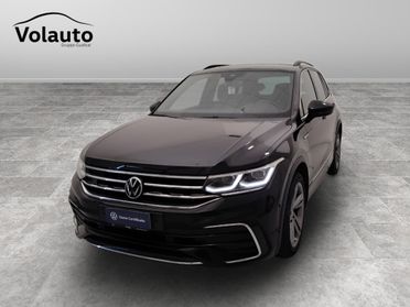 VOLKSWAGEN Tiguan II 2021 - Tiguan 2.0 tdi R-Line 150cv dsg