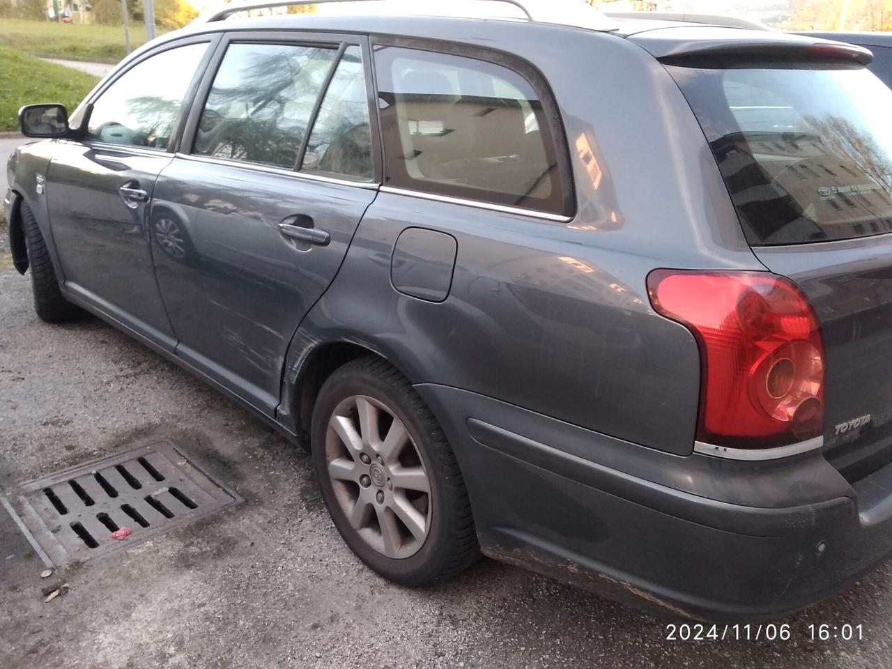 Toyota Avensis 2.0 D-4D 16V Station Wagon