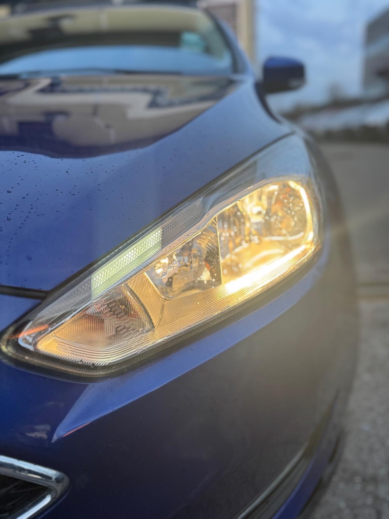 Ford Focus 1.6 120 CV GPL SW Titanium