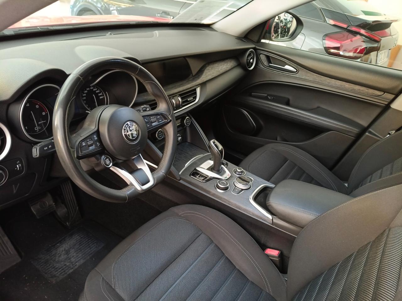 Alfa Romeo Stelvio 2.2 Turbodiesel 160 CV AT8 RWD Business