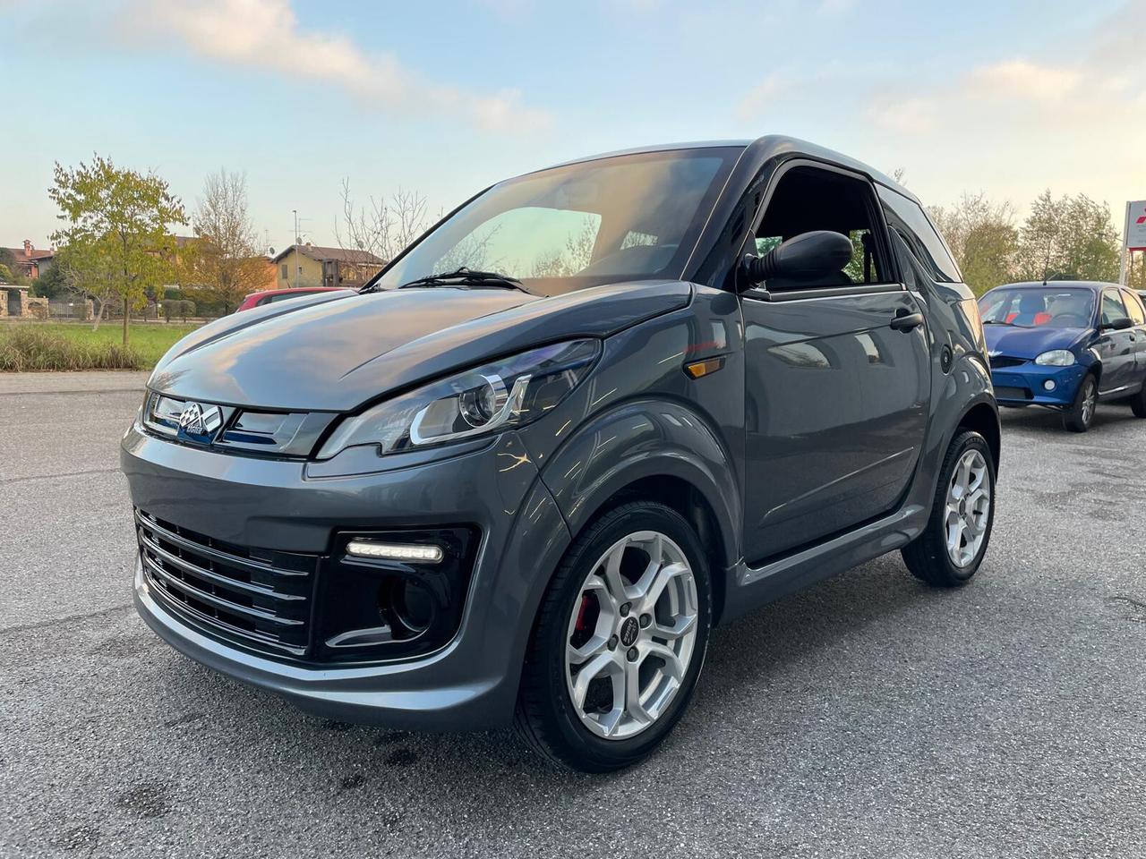 Ligier JS JS50 Progress Young Color