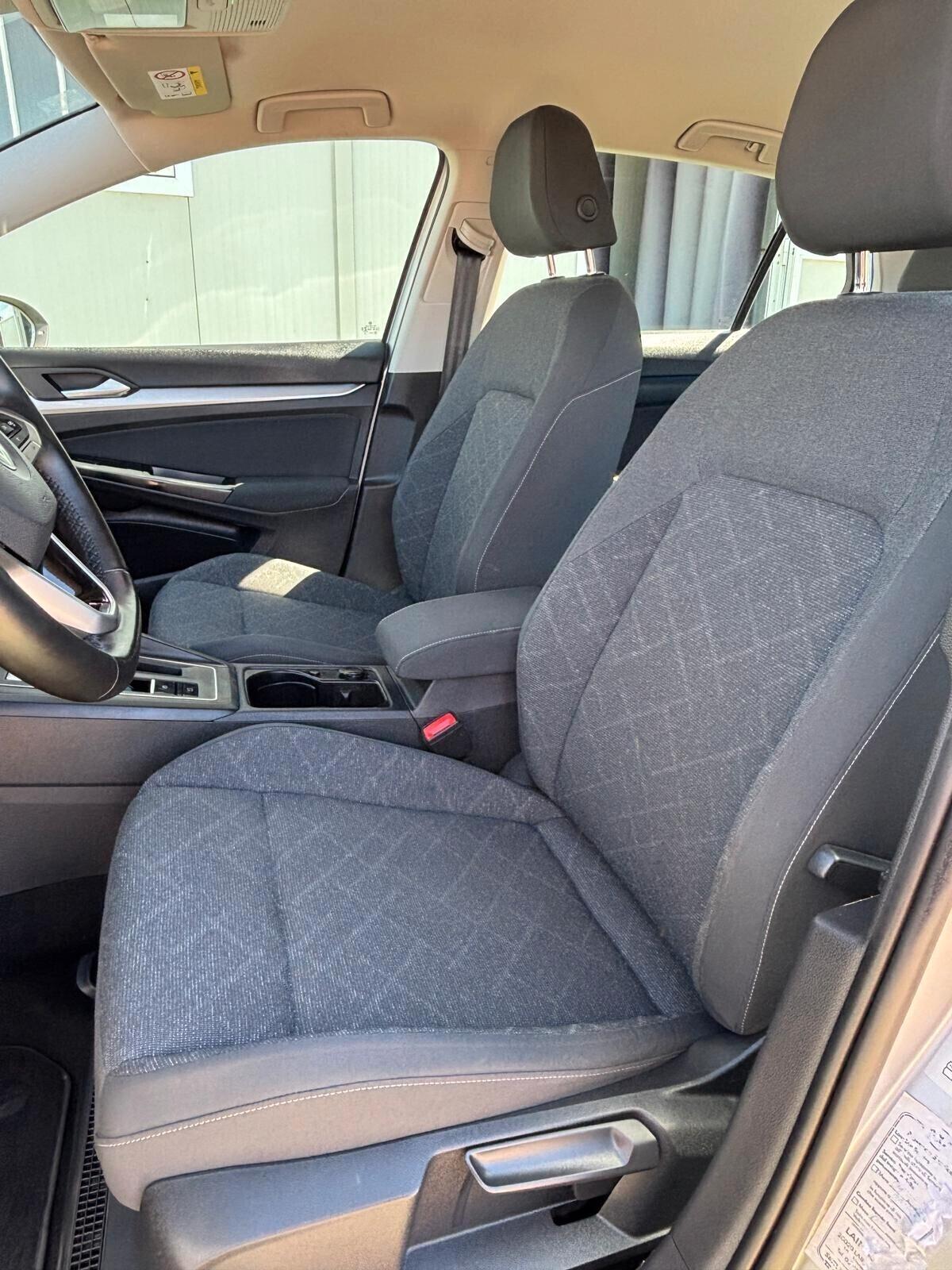 Volkswagen Golf 8 A SERIE 1.5 eTSI 150 CV CAMBIO AUTOMATICO
