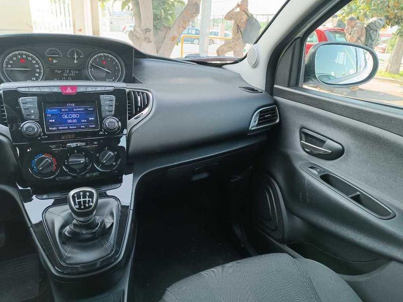 Lancia Ypsilon 3ª serie 1.0 FireFly 5 porte S&S Hybrid Gold