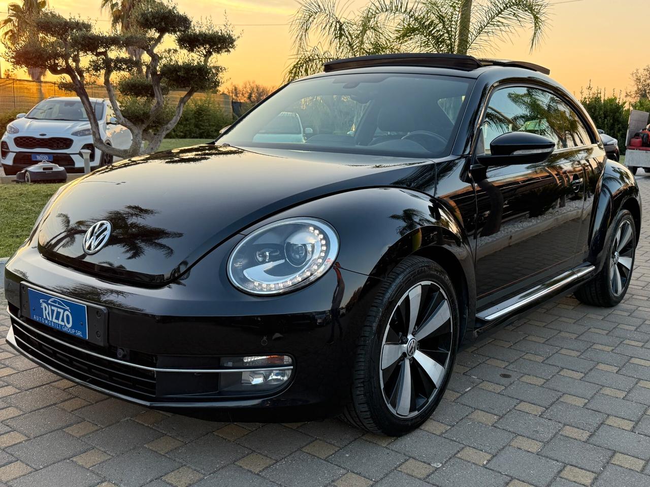 Volkswagen Maggiolino 1.6 TDI DSG R-ine Cup Tetto Navi Xenon