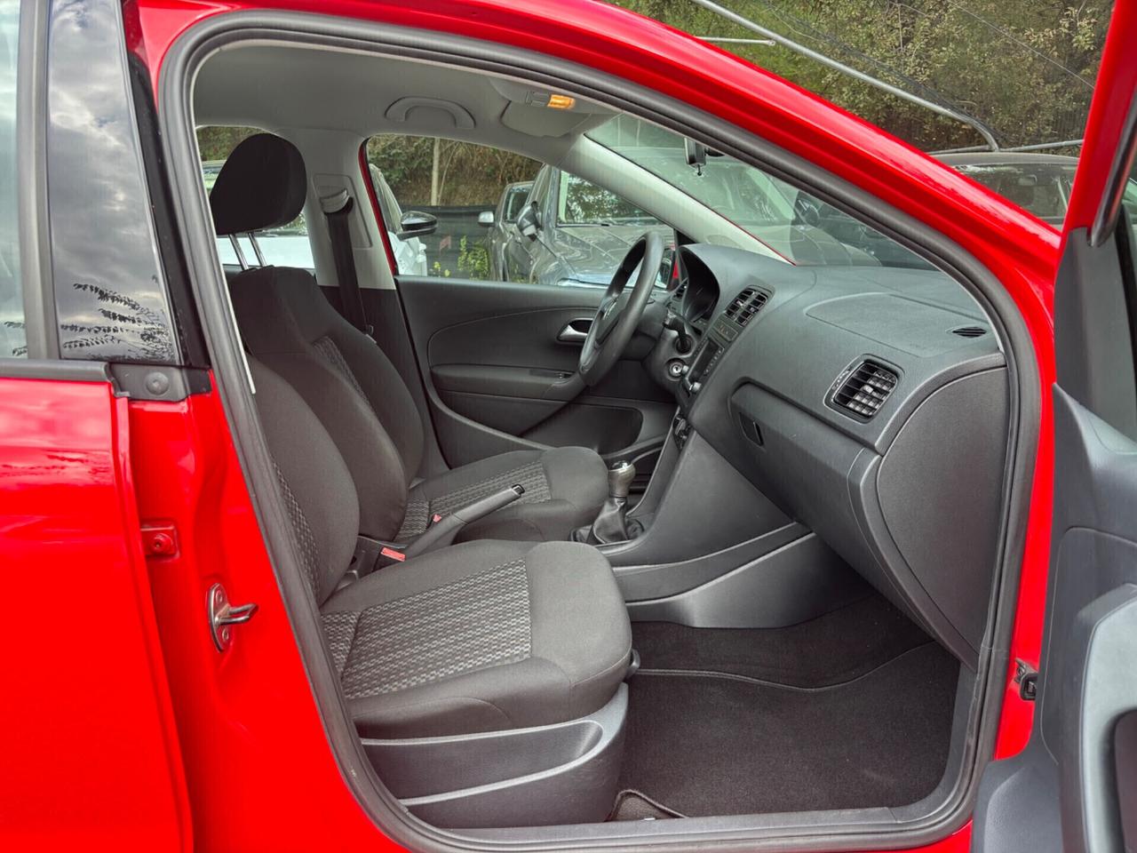 Volkswagen Polo 1.0 5 porte ok neopatentati