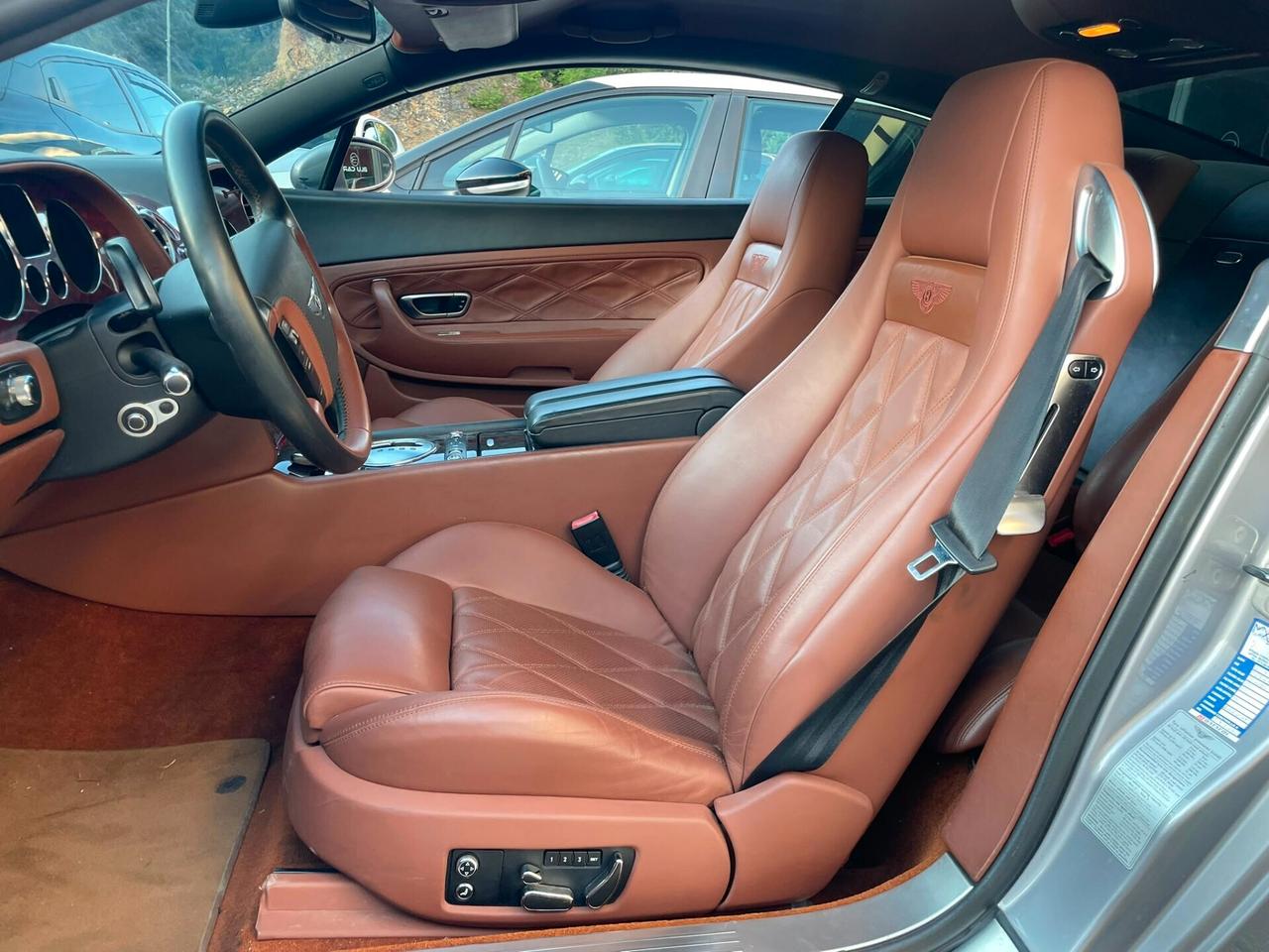 BENTLEY CONTINENTAL GT 6.0 560cv