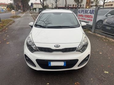 Kia Rio 1.1 CRDi 5p. neopaten garanzia 12 mesi