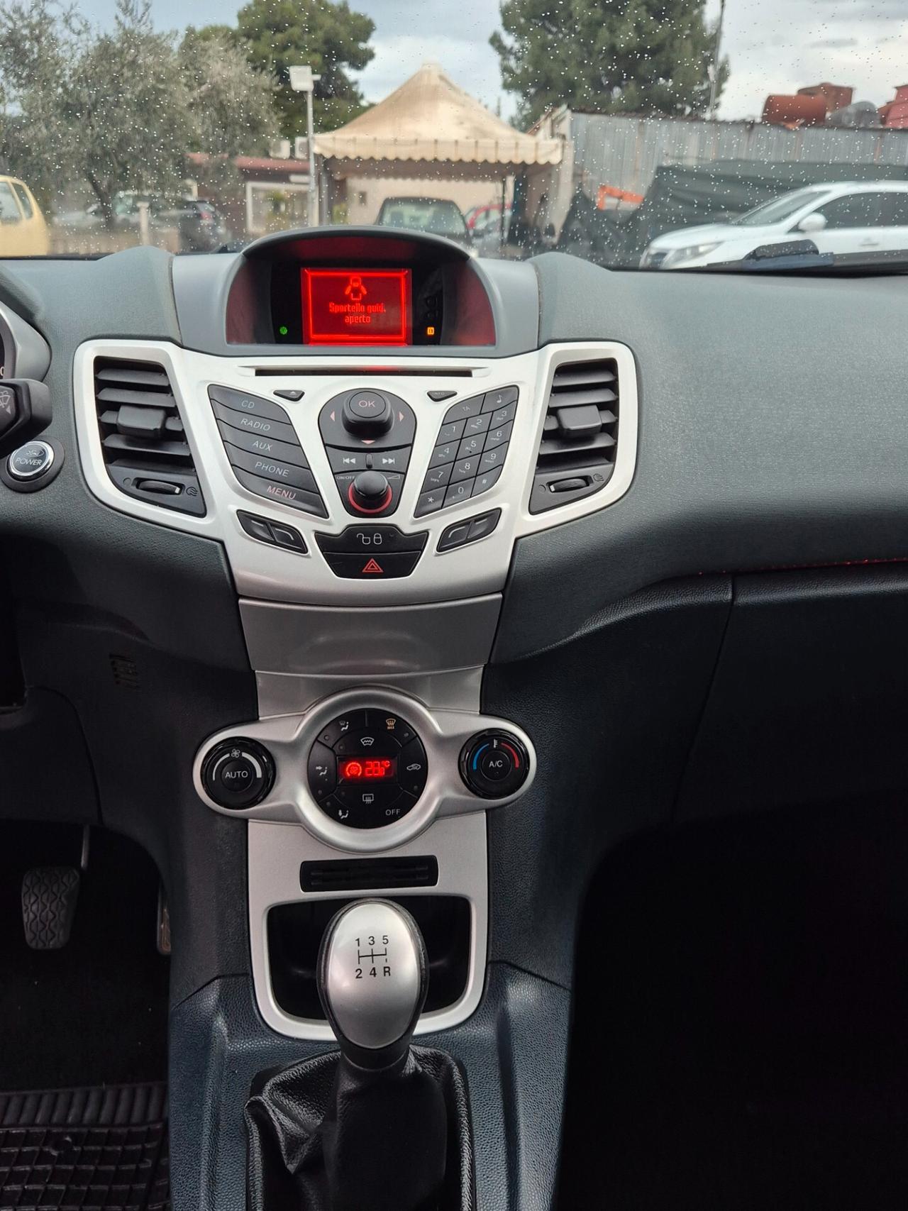 Ford Fiesta 1.6 TDCi 95 CV 5p. Titanium