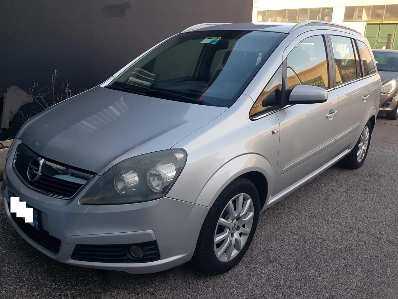 Opel Zafira 1.6 16V Twinport Cosmo