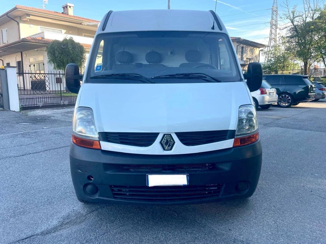 Renault Master T33 2.3 dCi/125