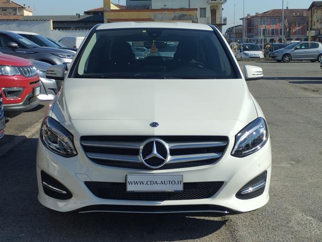 MERCEDES-BENZ B 180 CDI Autom Executive CAMERA-17"