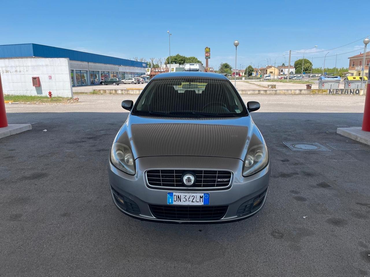 Fiat Croma 1.9 Multijet Active
