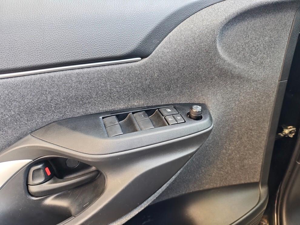 Yaris Cross 1.5 TREND SENZA VINCOLI DI FINANZIAMENTO