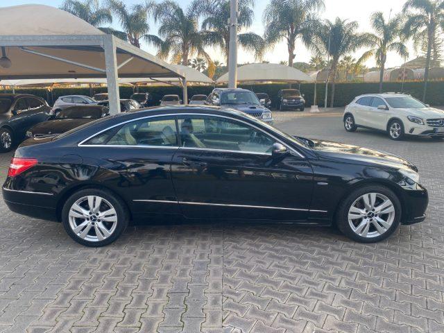 MERCEDES-BENZ E 250 CDI Coupé BlueEFFICIENCY Avantgarde