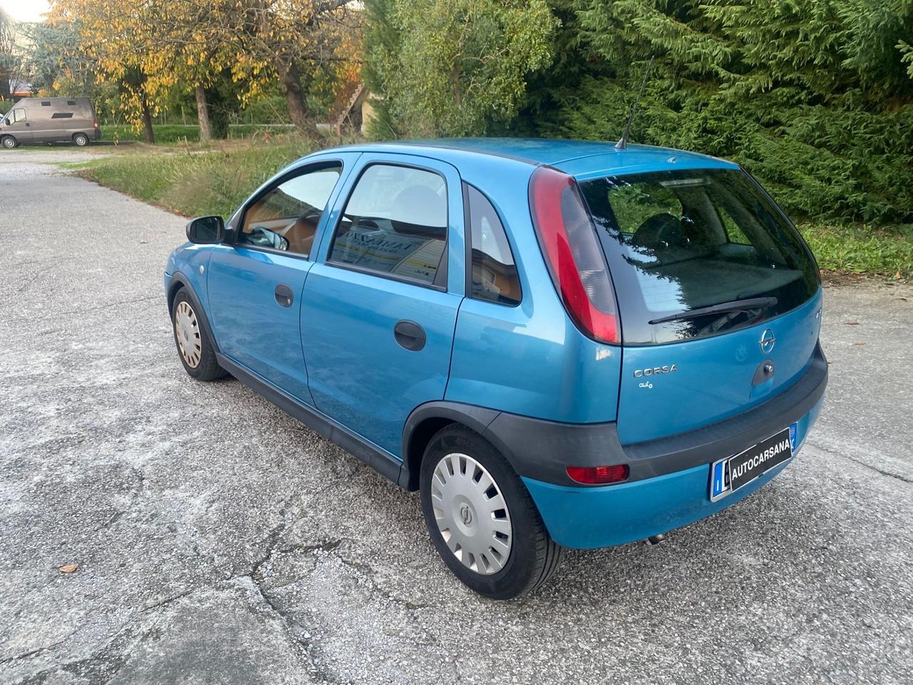 OPEL CORSA 1.7 DTI MOLTO BELLA E MOTORE INDISTRUTTIBILIE GUARDA
