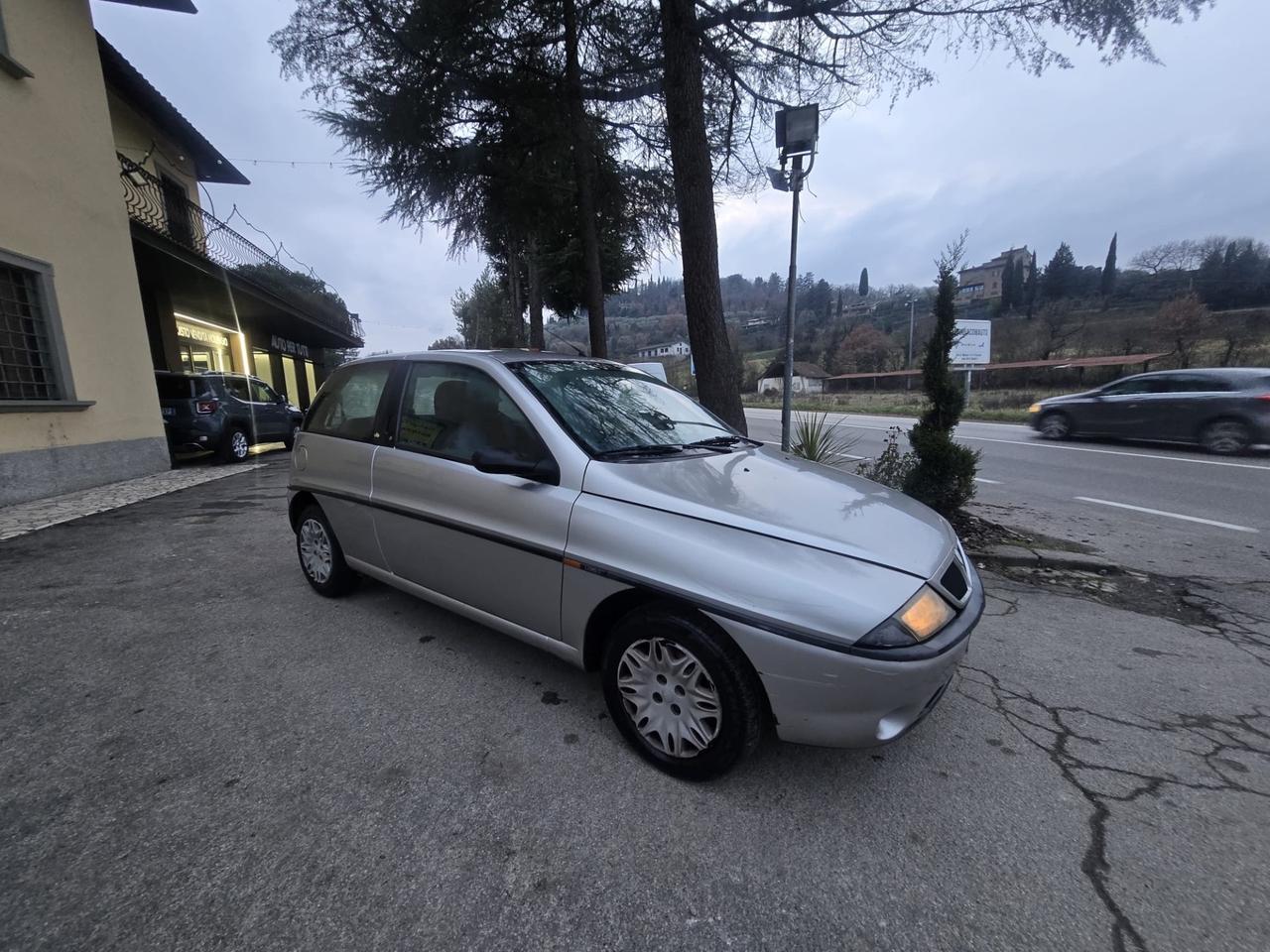 Lancia Y 1.2i 16V cat LS