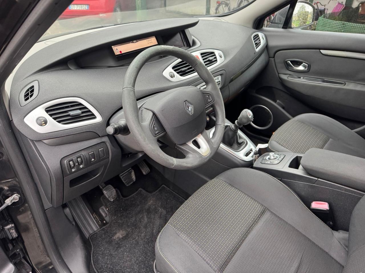 Renault Scenic Scénic X-Mod 1.5 dCi 110CV Luxe neopatentati