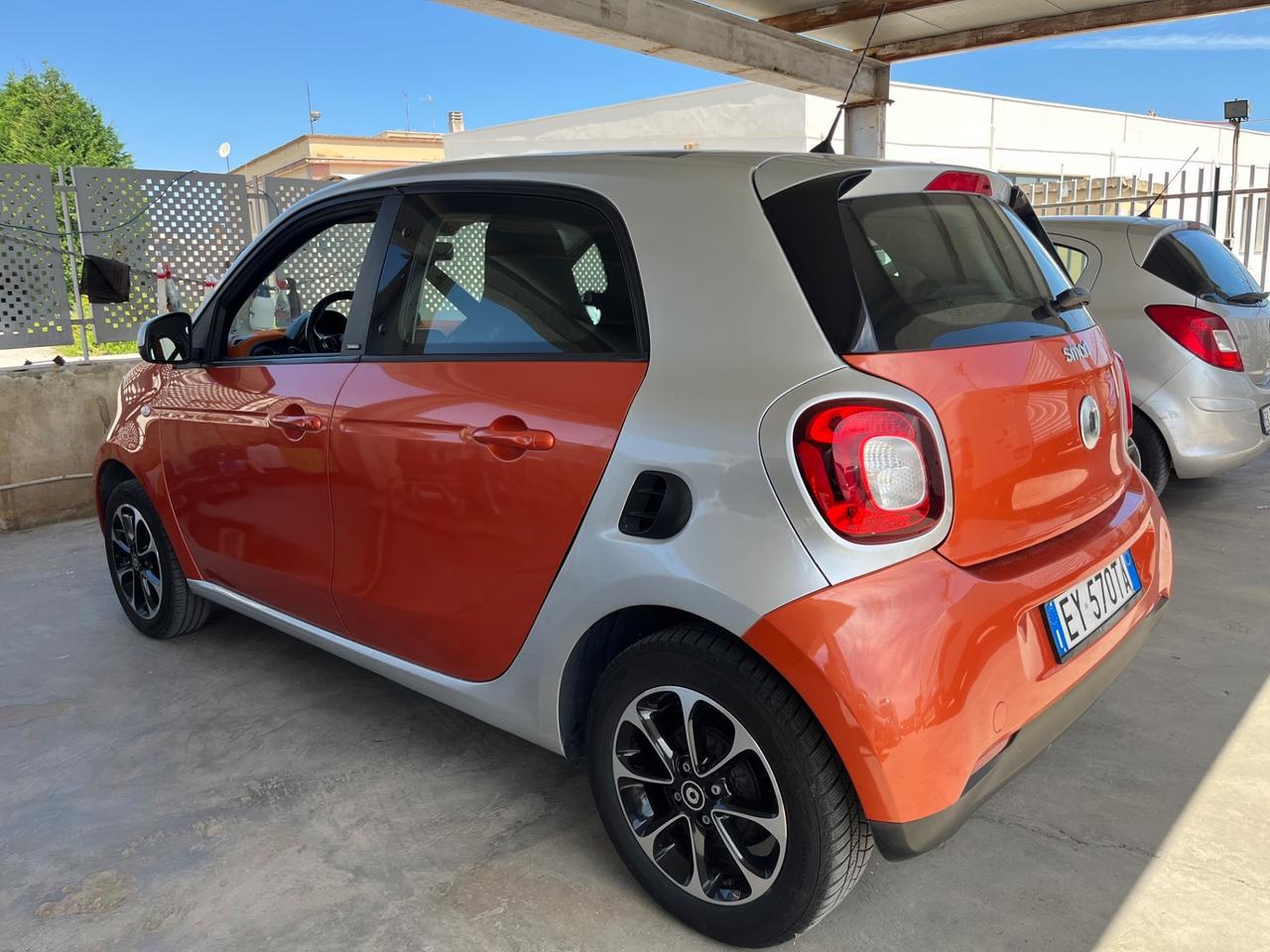 Smart ForFour 70 1.0 Youngster