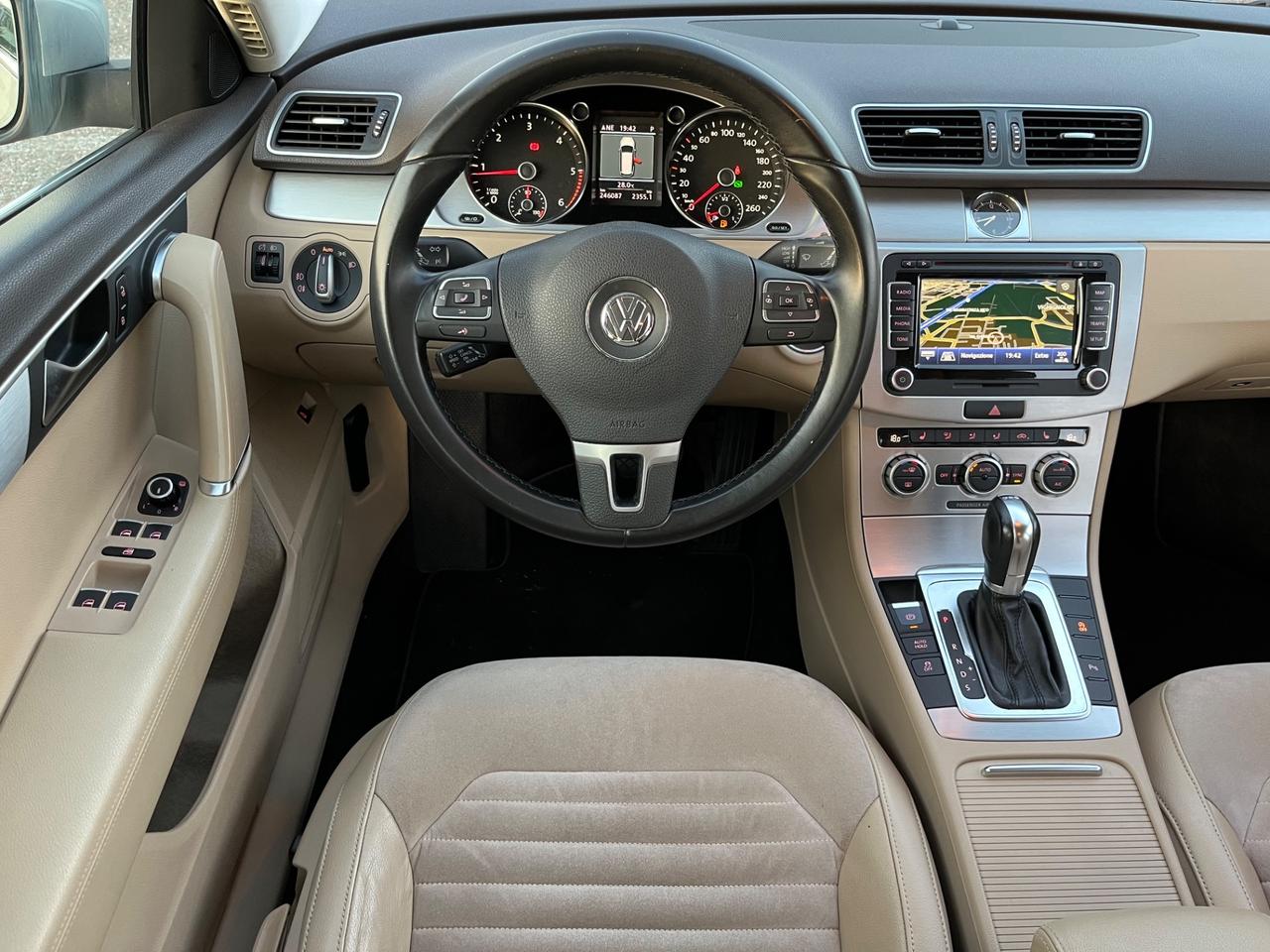 Volkswagen Passat 2.0 TDI DSG Highline - 140 CV