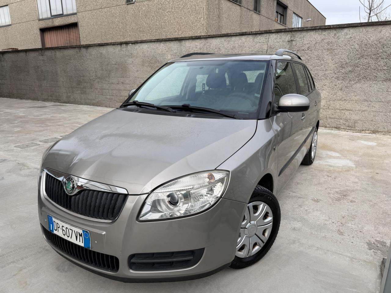 SKODA FABIA 1.4 BENZINA EURO4 COMERCIANTI