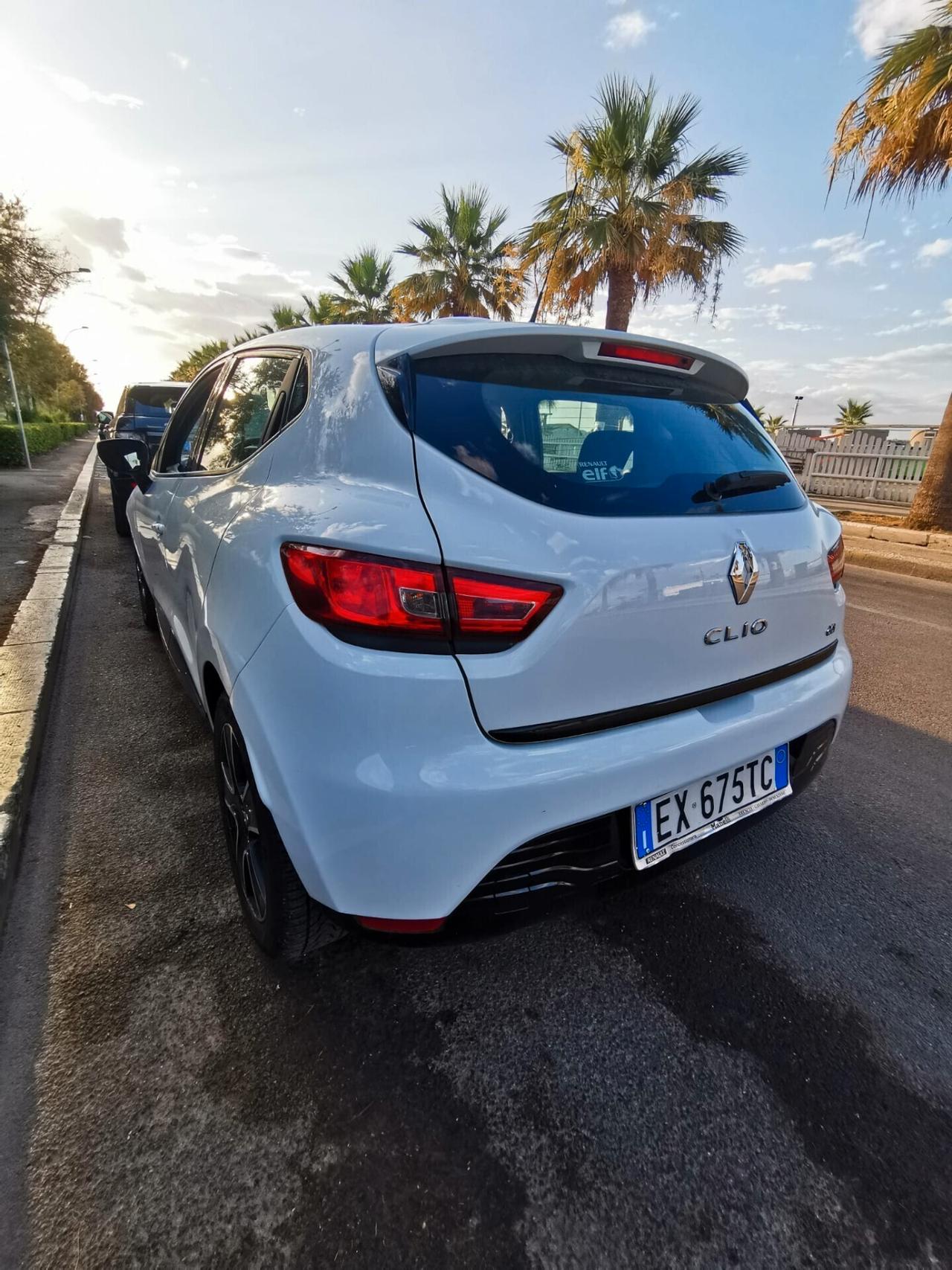 Renault Clio 1.5 dCi 8V 75CV 5 porte Live 2014