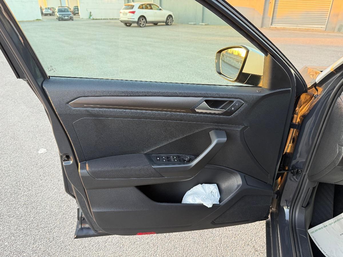 VOLKSWAGEN - T-Roc - 1.0 TSI Style BlueMotion Tech.