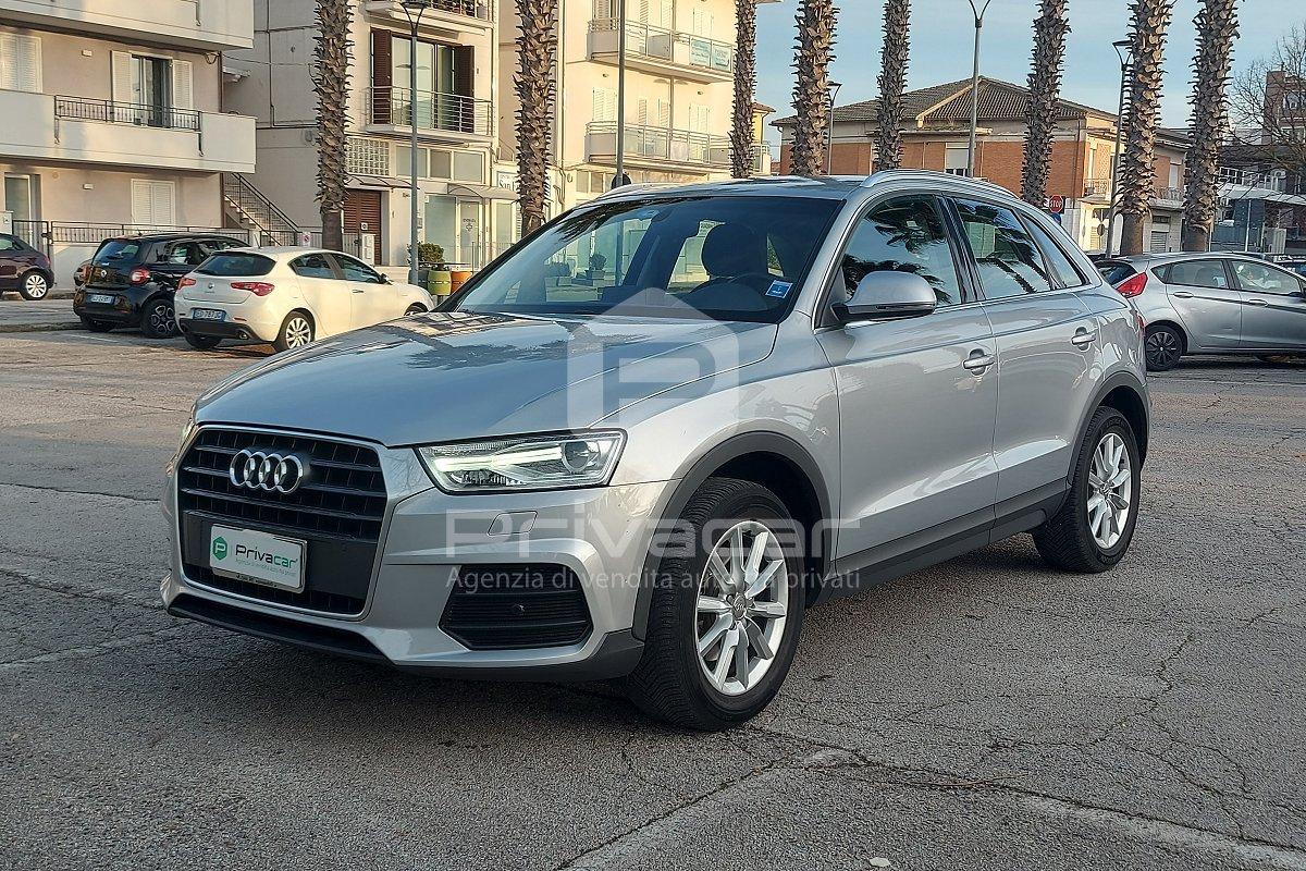 AUDI Q3 2.0 TDI 120 CV Business
