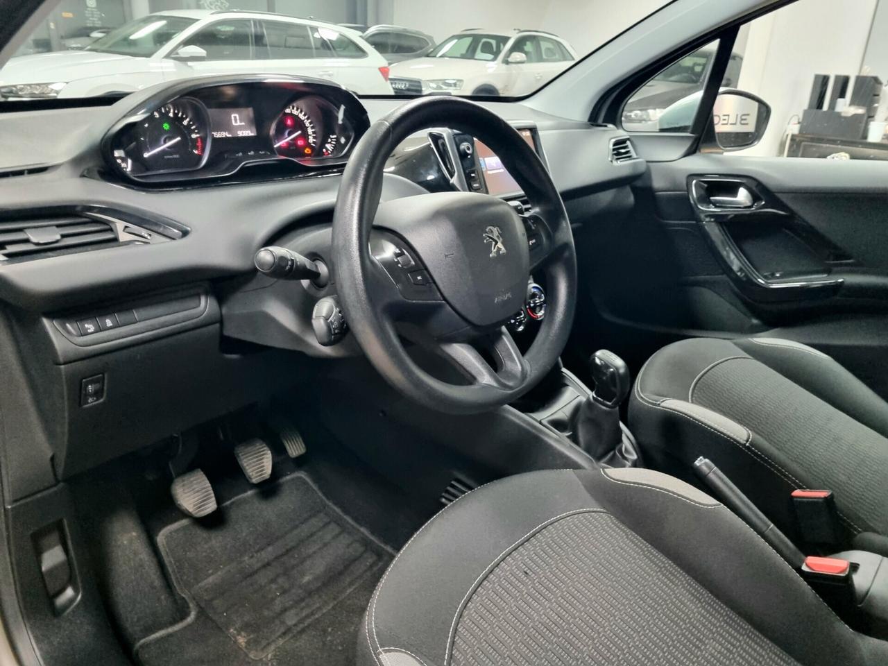 PEUGEOT 208 1.2 BENZINA 82CV 5p. ALLURE