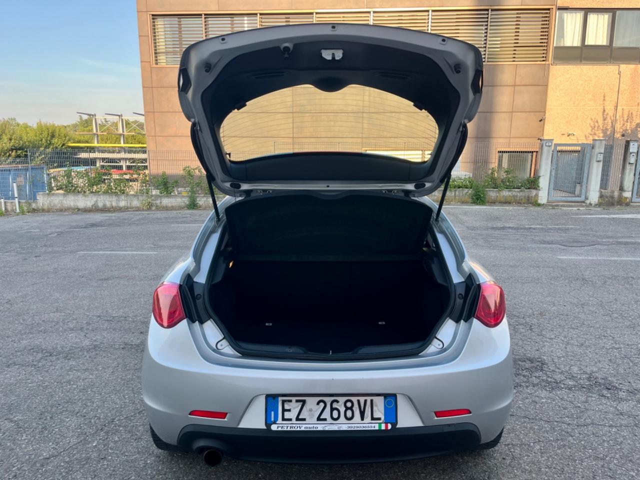Alfa Romeo Giulietta 1.4GPL(scadenza 2036) 2015 174.000km perfetta