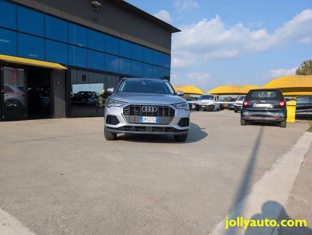 AUDI Q3 45 TFSI e S tronic Business Plug in Hybrid