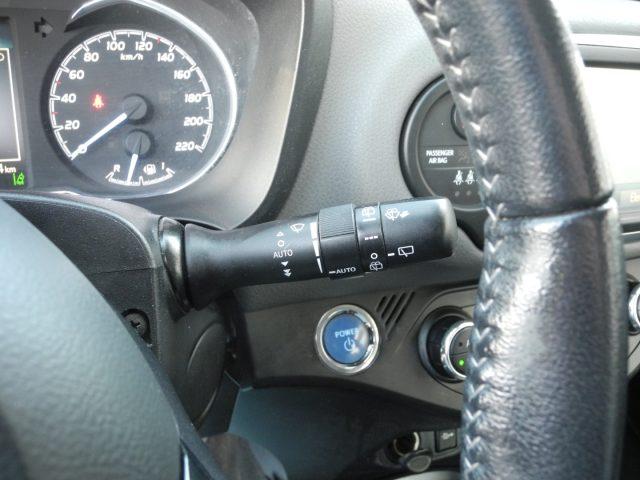 TOYOTA Yaris 1.5 Hybrid 5p. Business -OK NEOPATEN.-"DA VETRINA"