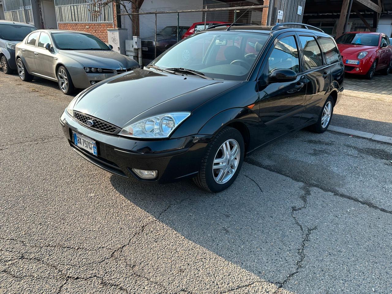 Ford Focus 1.8 TDDi cat 5p. Ghia