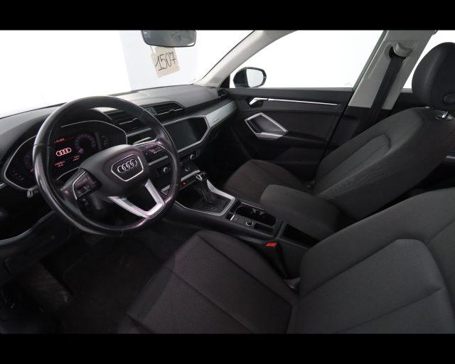 AUDI Q3 35 TDI S tronic Business Advanced