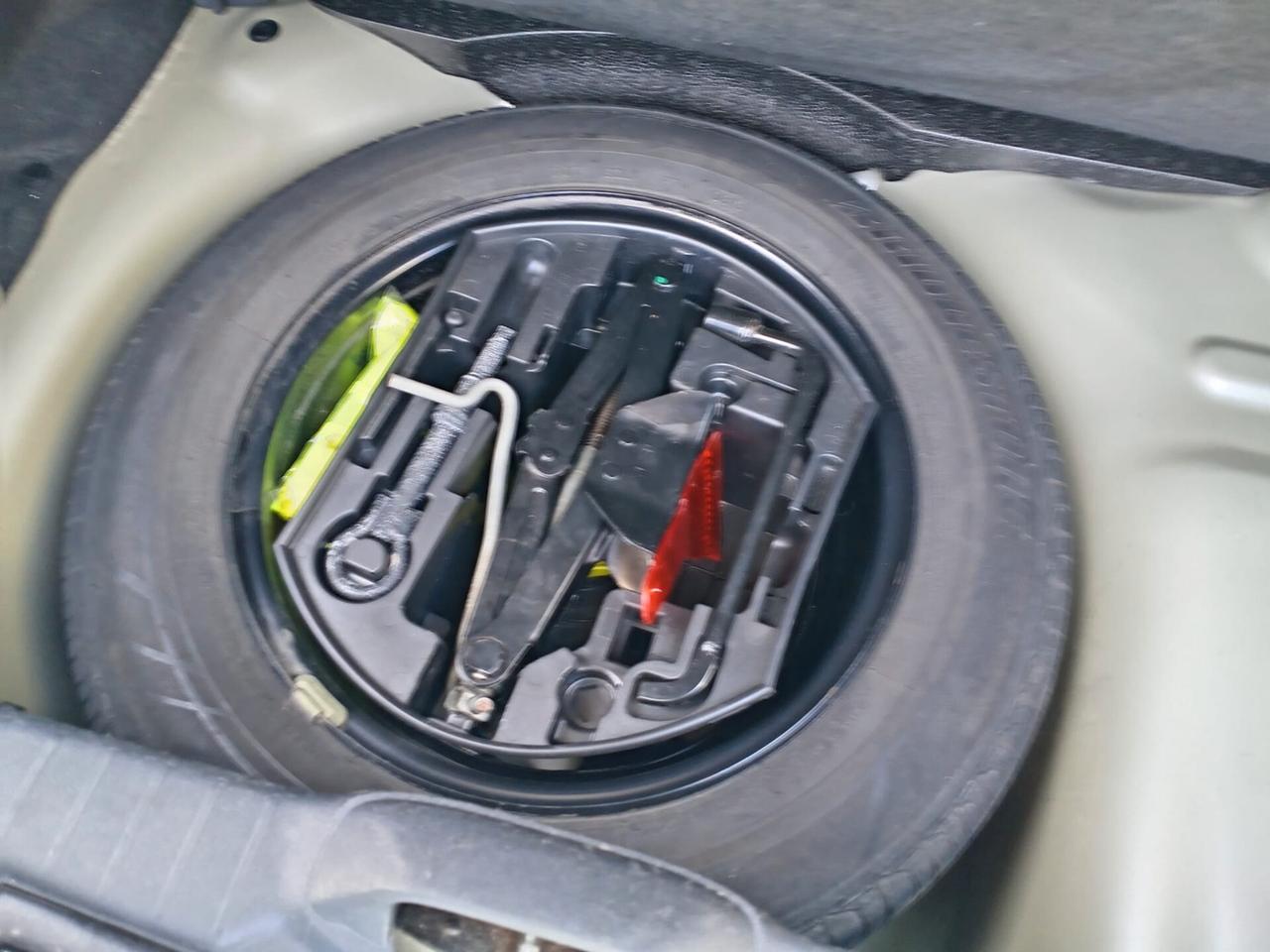 Peugeot 208 DIESEL 1.4 HDi 5 porte UTILITARIA