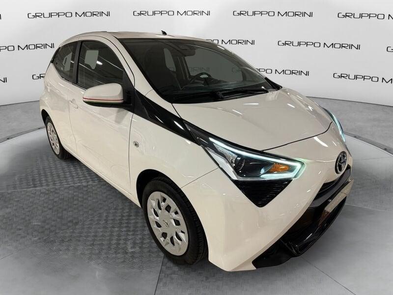 Toyota Aygo Aygo Connect 1.0 VVT-i 72 CV 5 porte x-play