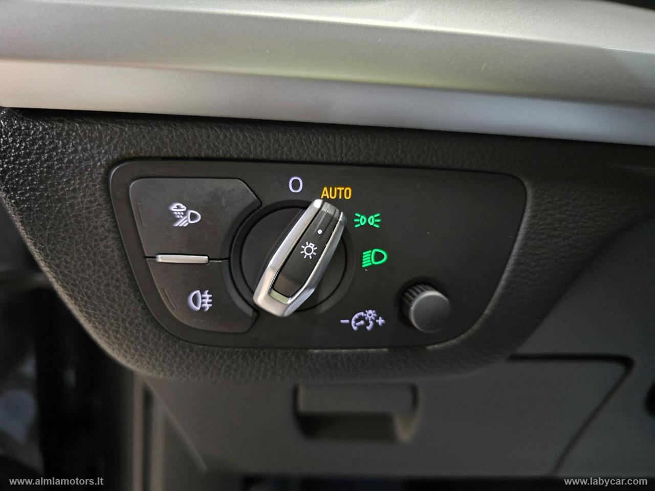 AUDI Q5 40 TFSI quattro S tronic Business Adv