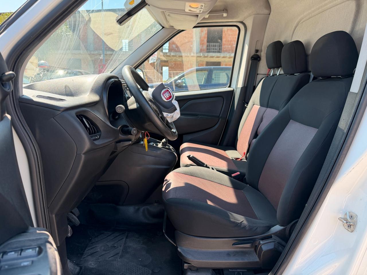 FIAT DOBLO 2020 1.6 DIESEL 120 CV *MARCIANTE