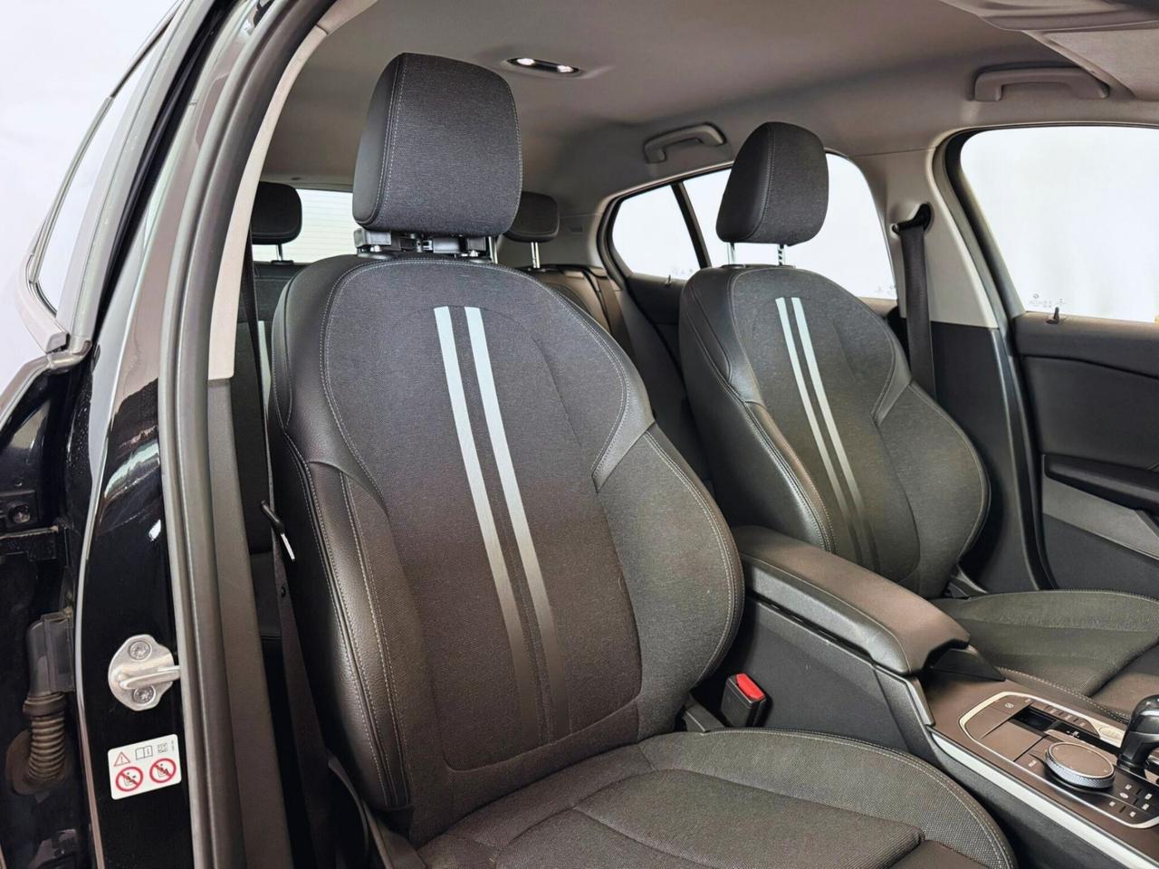 Bmw 118 118d 5p. Business Advantage