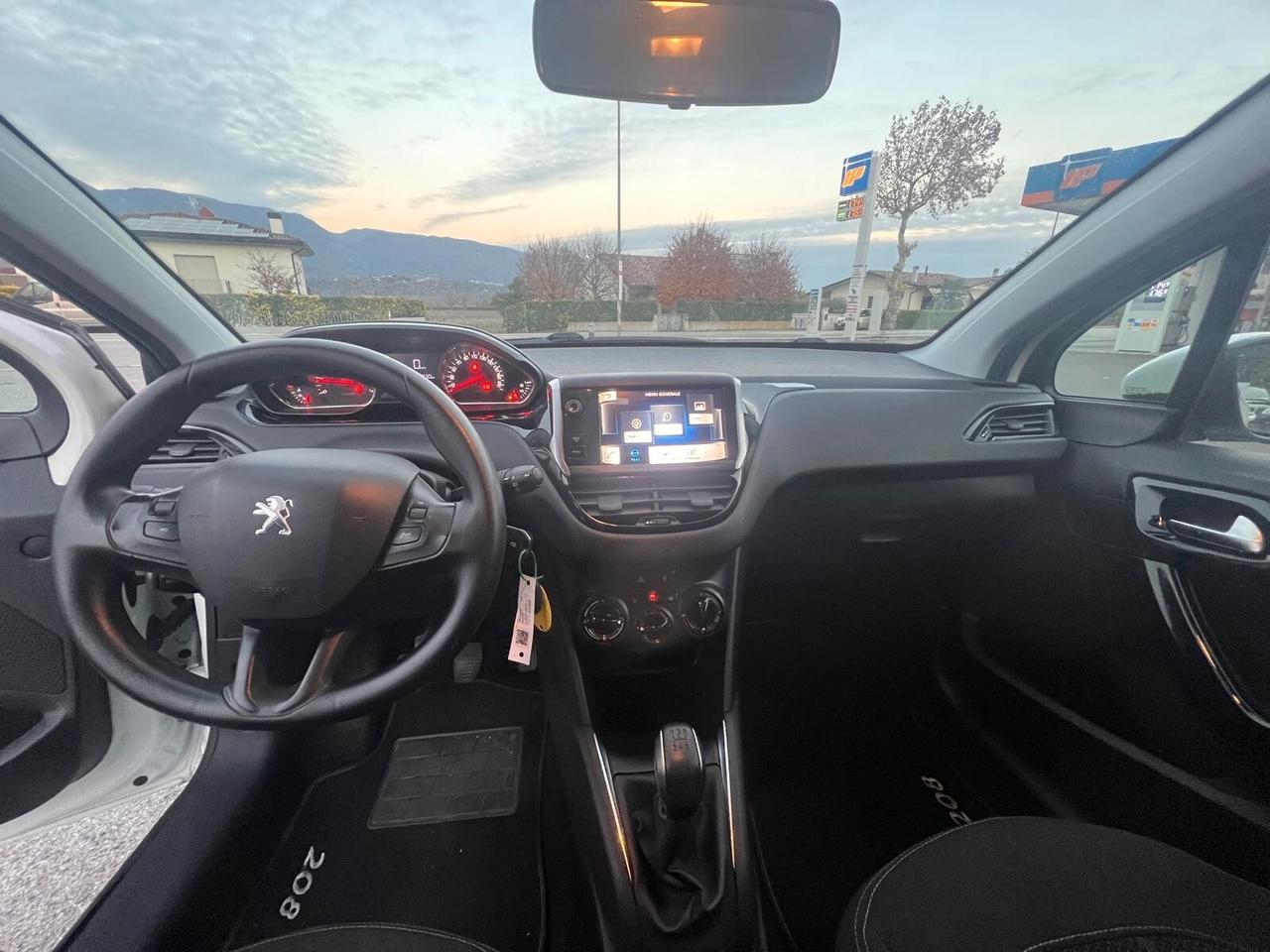 Peugeot 208 1.2 VTi 82 CV 5porte Allure