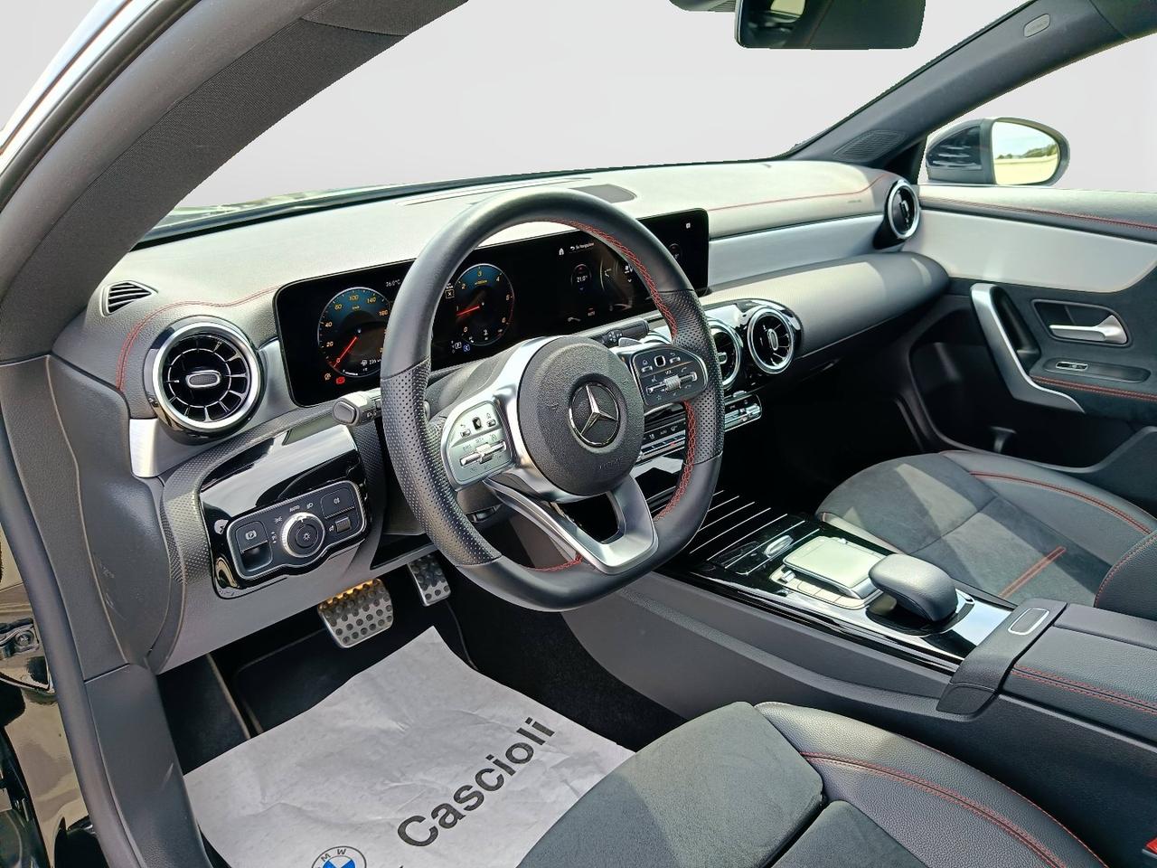 Mercedes-Benz CLA Sh.Brake - X118 - CLA Shooting Brake 200 d Premium auto