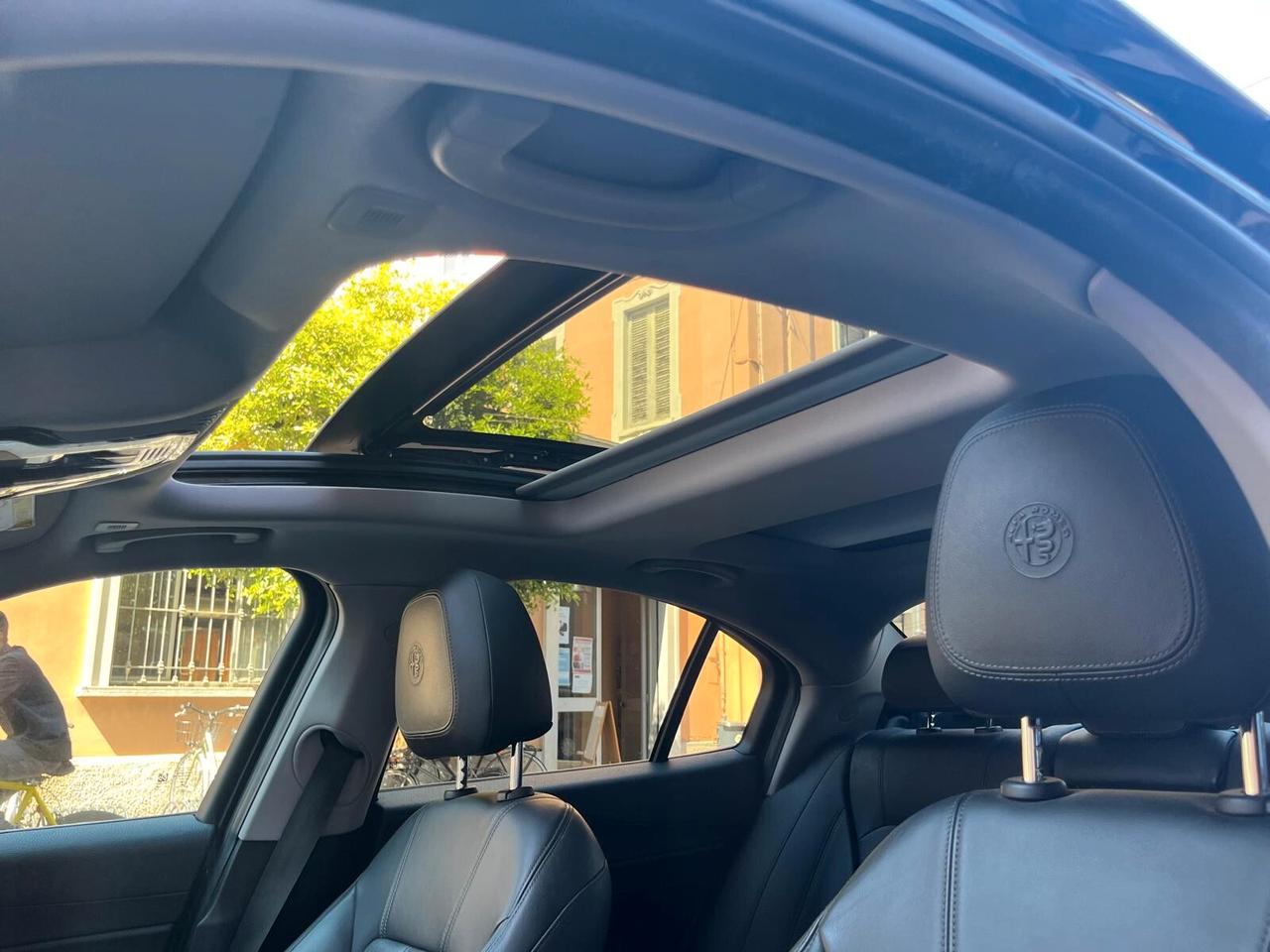 Alfa Romeo Giulia 2.2 Turbodiesel 180 CV Super