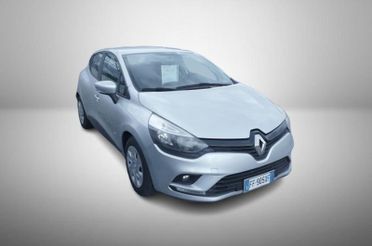 Renault Clio IV 2017 1.2 16v Zen 75cv