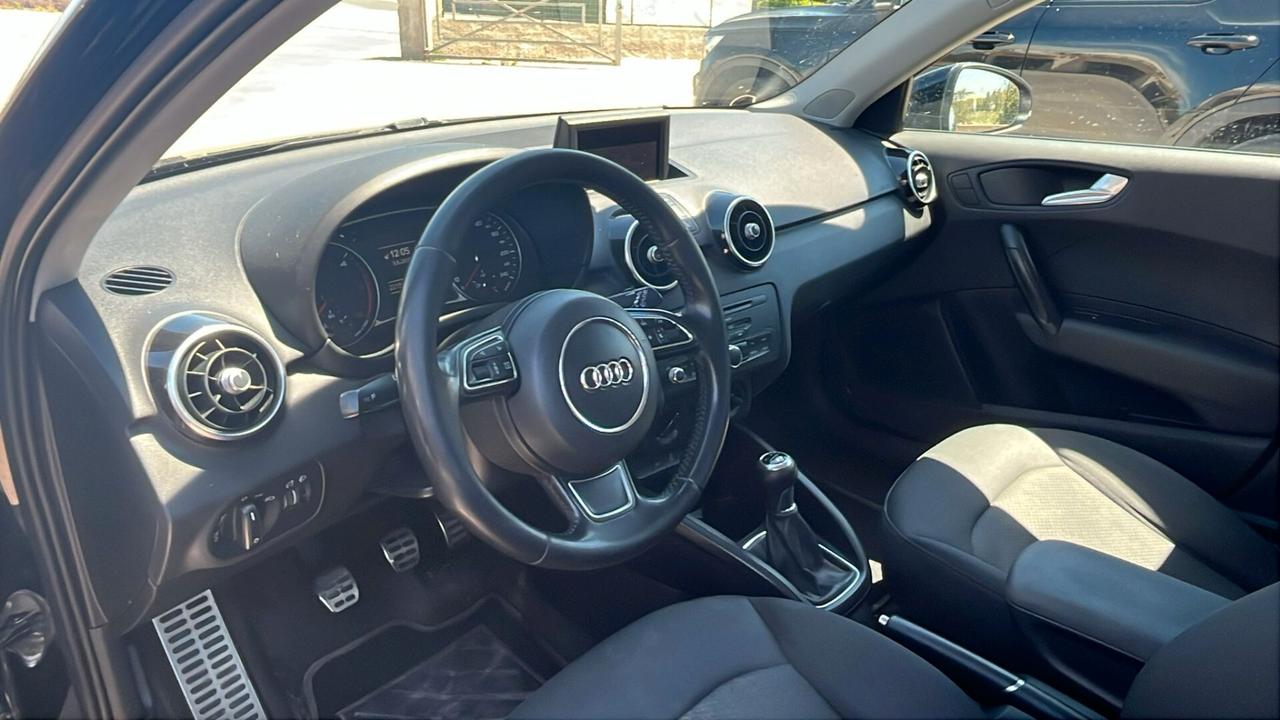 Audi A1 1.6 TDI S line edition plus