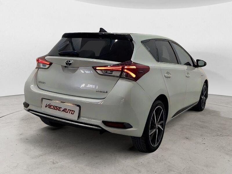 Toyota Auris 1.8 Hybrid Style
