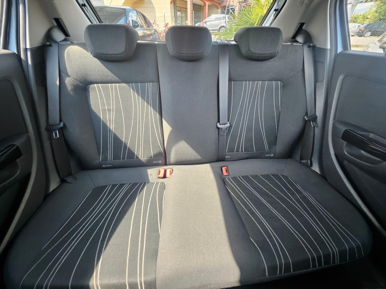 Opel Corsa 1.2 5 porte Club