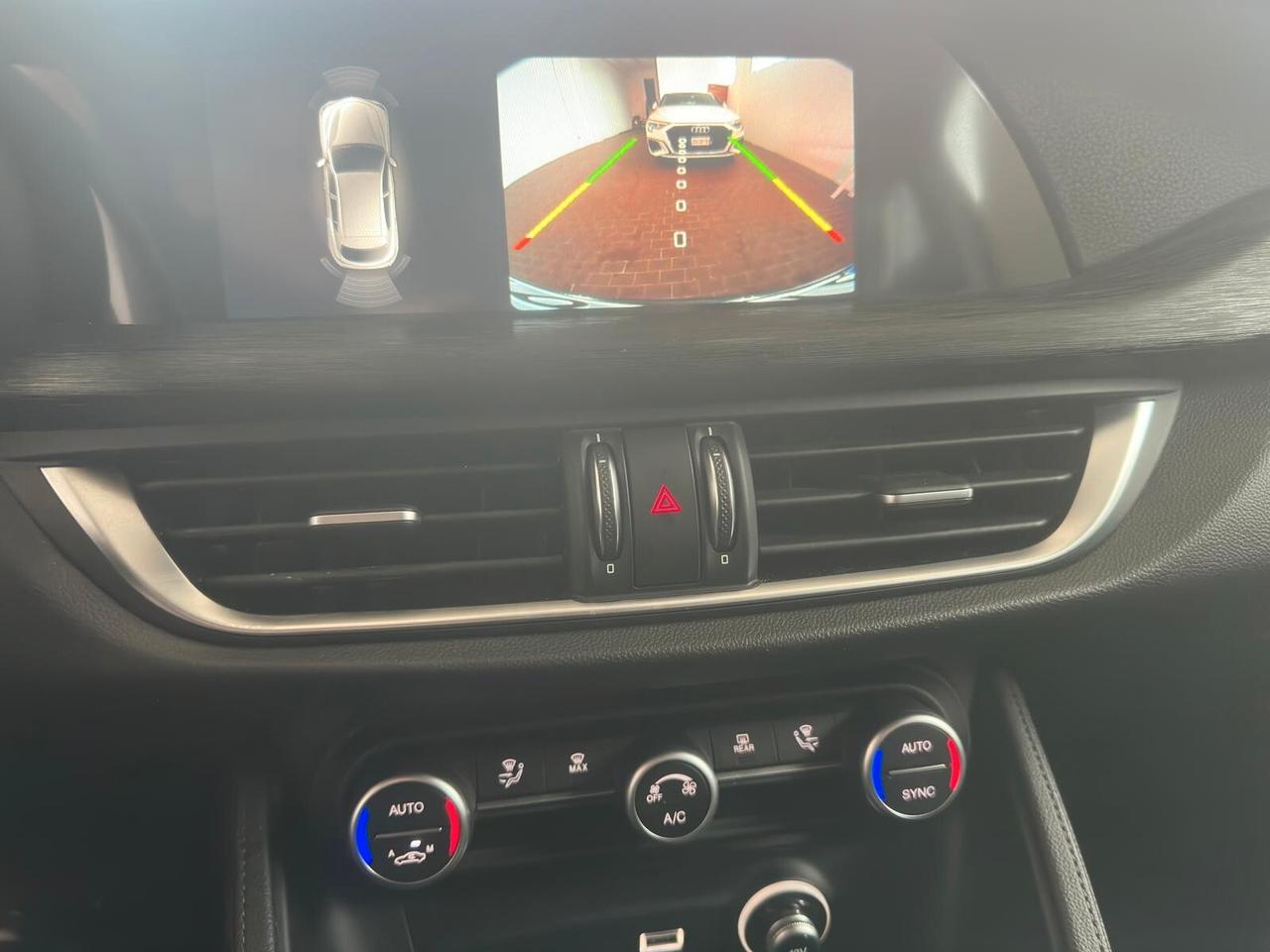 Alfa Romeo Stelvio 2.2 Turbodiesel 160 CV AT8 RWD Sport-Tech