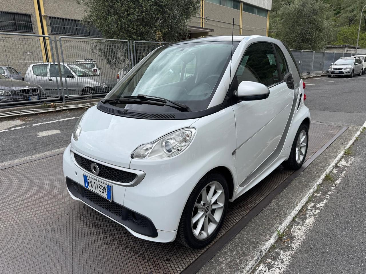 Smart ForTwo 1000 52 kW solo 44.000km GARANZIA 2014